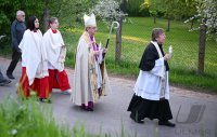 Maiandacht mit Lichterprozession mit Gnadenbild der Schmerzhaften Mutter vom Weggental