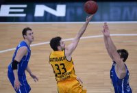 Basketball 1. Bundesliga 2013/2014:  Walter Tigers Tuebingen - Fraport Skyliners Frankfurt
