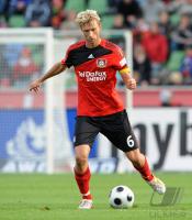 FUSSBALL 1. BUNDESLIGA: Leverkusen, ROLFES Einzelaktion