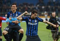 FUSSBALL International SERIE A 2011/2012:  JUBEL Diego Milito (Inter Mailand)