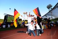FUSSBALL WM 2010, Public Viewing im Olympiastadion MuenchenFUSSBALL WM 2010, VORRUNDE: Deutschland - Serbien