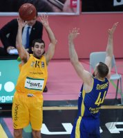Basketball 1. Bundesliga 15/16 Hauptrunde: Walter Tigers Tuebingen - EWE Baskets Oldenburg