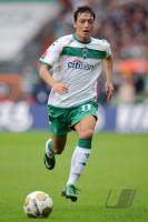 FUSSBALL 1. BUNDESLIGA: Bremen, OEZIL Einzelaktion
