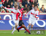 Fussball - Bundesliga , Leverkusen - Stuttgart Zweikampf