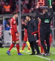 Fussball 1. Bundesliga Saison 18/19: FC Bayern Muenchen - FC Schalke 04