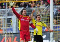 FUSSBALL, 1. BUNDESLIGA, 29. Spieltag: Dortmund, WEIDENFELLER und HAJNAL