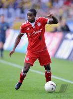 FUSSBALL  1. BUNDESLIGA:  Edson Braafheid  (FC Bayern Muenchen)