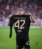 Fussball 1. Bundesliga  Saison  2025/2026  28. Spieltag SC Freiburg - FC Bayern Muenchen