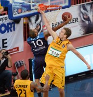Basketball 1. Bundesliga 14/15 Hauptrunde: Walter Tigers Tuebingen - Crailsheim Merlins