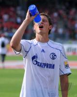 Fussball Bundesliga :  Benedikt Hoewedes (FC Schalke 04)