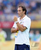 FUSSBALL  Olympia 2008   Vorrunde  Maenner Kamerun - Italien