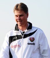 Fussball: 3. Liga,  Saison 2010/2011: SV Werder Bremen II - Dresden