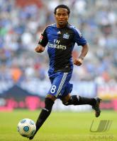 FUSSBALL, T-HOME CUP: Hamburg, ROBERTO Einzelaktion