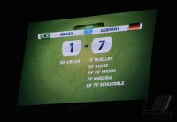 FUSSBALL WM 2014 HALBFINALE: ANZEIGENTAFEL, Brasilien 1-7 Deutschland