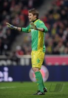 Fussball 1. Bundesliga 10/11:  Torwart Mitchell Langerak (Borussia Dortmund)