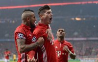 Fussball CHL 16/17 Achtelfinale: FC Bayern Muenchen - Arsenal London