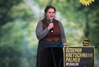 Buendnis 90 / Die Gruenen, Wahlkampf Landtagswahl Baden - Wuerttemberg, Hanna Stauss, Direktkandidatin des Wahlkreis 70, Sigmaringen