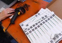 Tageszertifikat / Tagesticket in Form von einem Armband mit QR Code fuer Innenstadtbesucher in Tuebingen