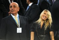 Fussball Champions League  Saison 2011/2012:  Adriano Galliani mit Barbara Berlusconi der Tochter von Silvio Berlusconi (v. li., AC Mailand)