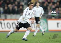 Fussball Nationalmannschaft: PODOLSKI Einzelaktion am Ball