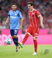 Fussball 1. Bundesliga Saison 17/18: FC Bayern Muenchen - Bayer 04 Leverkusen