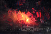 Fussball Champions League: Fanblock mit Rauchbombe und Bengalischem Feuer vom FC Basel