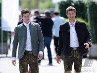 Fussball 1. Bundesliga 15/16: Thomas Mueller (FC Bayern Muenchen) und Robert Lewandowski (FC Bayern Muenchen)