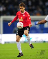 Fussball: 1. Bundesliga Saison 2010/2011: Mainz 05, IVANSCHITZ am Ball