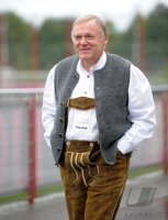 1. Fussball Bundesliga :  Co Trainer Hermann Gerland (FC Bayern Muenchen)