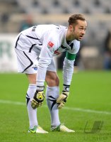 Fussball 2. Bundesliga:  Torwart Lukas Kruse (SC Paderborn 07)
