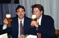 Fussball Aumann, Schumacher mit Wei&Atilde;bier auf der Meisterfeier