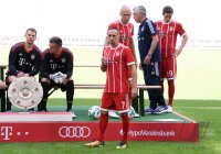 Fussball 1. Bundesliga 2017/2017: Fototermin beim FC Bayern Muenchen