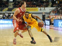 Basketball 1. Bundesliga 2011/2012:  FC Bayern Muenchen - Walter Tigers Tuebingen