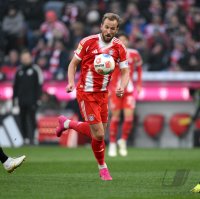 Fussball 1. Bundesliga  Saison  2025/2026  19. Spieltag FC Bayern Muenchen -   FC Augsburg