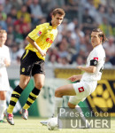 Fussball 1. Bundesliga: Moenchengladbach- Dortmund, Zweikampf