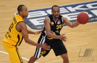 Basketball 1. Bundesliga 13/14:  Walter Tigers Tuebingen - Rasta Vechta