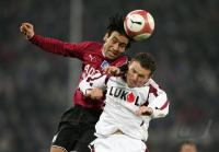 Fussball Uefa-Pokal: Hamburg - Bukarest, Zweikampf