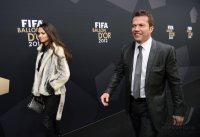 Fussball International  FIFA Ballon d Or 2012: Lothar Matthaeus (Deutschland) mit Anastasia