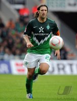 Fussball, 1. Bundesliga, Saison 2010/2011: Bremen, FRINGS am Ball