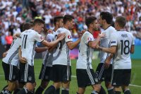 Fussball Europameisterschaft Achtelfinale 2016: Deutschland - Slowakei