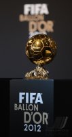 Fussball International  FIFA Ballon d Or 2012: Trophy