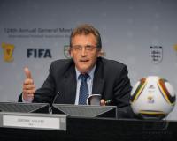 Fussball  International Football Association Board (IFAB) 2010; PK