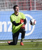 Fussball Training Deutsche Nationalmannschaft: Torwart Kevin Trapp (Deutschland)