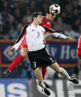 Fussball International: Deutschland - China, Zweikampf