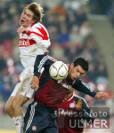Fussball 1. Bundesliga: Stuttgart - Muenchen, Zweikampf