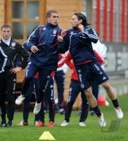 Fussball 1. Bundesliga: Philipp Lahm li. und Danijel Pranjic (re., FCB)