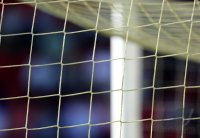 Fussball 1. Bundesliga : Das Tor mit dem Pfosten und Tornetz