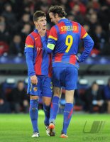 Fussball CHL  Saison 2011/2012: Granit Xhaka, Marco Streller (v. li., FC Basel)