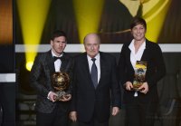 Fussball International  FIFA Ballon d Or 2012: Sieger Lionel Messi (Argentinien) und Siegerin Abby Wambach (USA)
