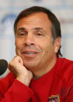 Fussball PK US Trainer Bruce Arena